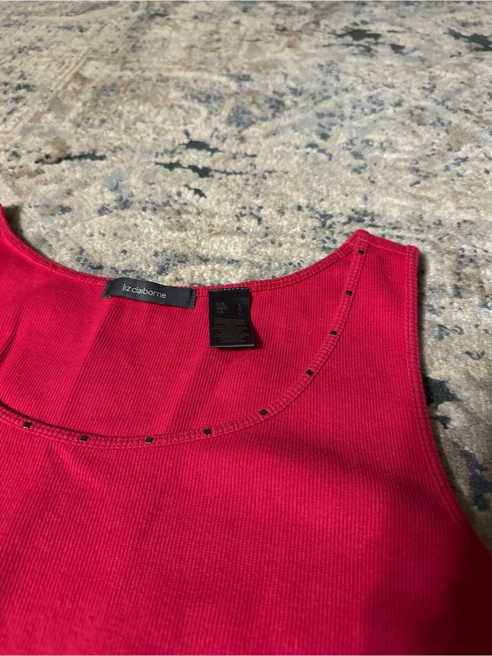 Liz Claiborne Fuschia studded tank - Picture 2 of 4